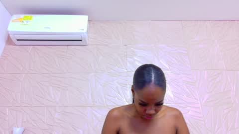 nina_bae_ online show from April 2026 01:32:02 PM