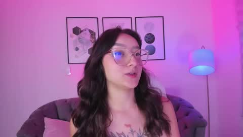 Snapshot of nina_collinns chatting on September 2025 11:56:02 AM nina_collinns online show from September 2025 11:56:02 AM