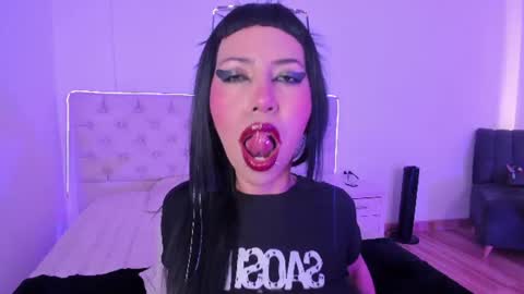 Snapshot of nina_fooxxx1 chatting on June 2026 06:51:01 PM Nina Fox online show from June 2026 06:51:01 PM