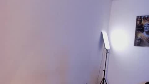 Catalina online show from February 2025 03:02:02 AM