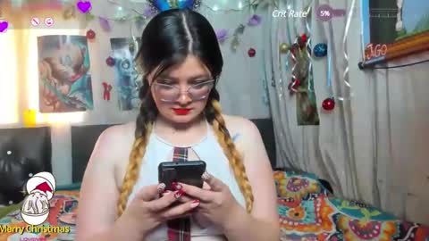 Nina Gauther  online show from December 2024 05:04:02 PM