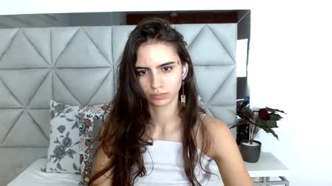  Nina  online show from December 2024 10:52:01 PM
