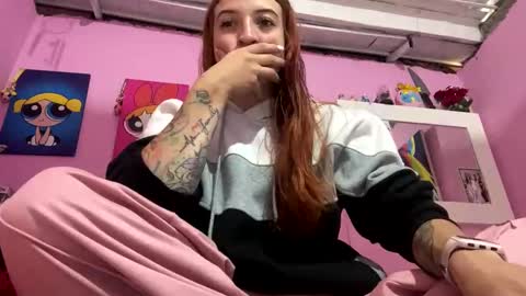 Ninaa fox online show from November 2025 06:42:02 PM