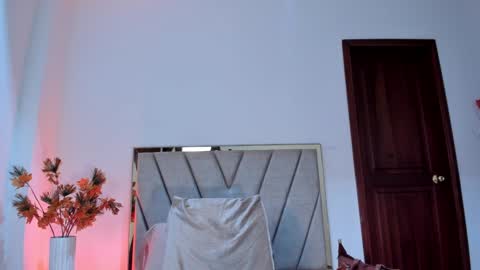 Nina online show from January 2025 05:59:01 PM