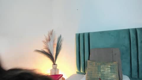 Nina online show from January 2025 06:14:01 PM