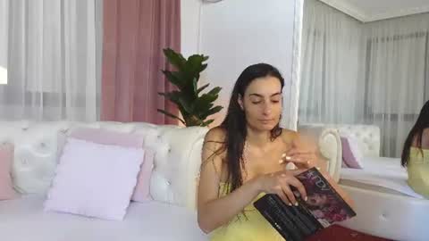 NinaCrystal online show from July 2026 08:05:01 AM