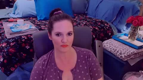 Nina Jaymes online show from October 2025 11:24:02 PM