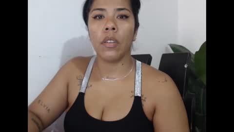 Ninapalmer online show from April 2026 08:23:01 PM