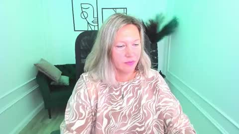 ninastarle online show from September 2025 04:34:02 AM