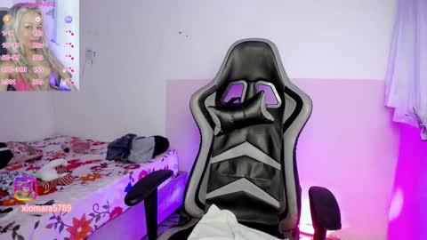 ninatinydoll1 online show from December 2024 09:18:01 AM