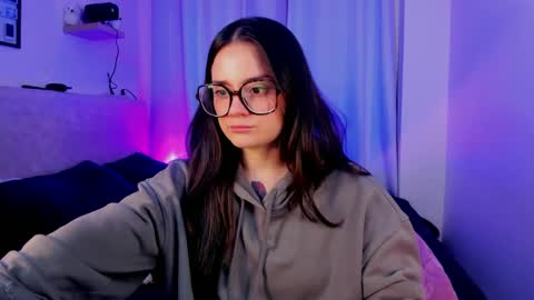 ninavolkov online show from October 2025 11:33:01 PM