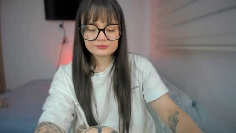 ninavolkov online show from March 2026 11:43:01 PM