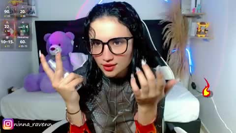 Ninna online show from April 2026 10:01:02 PM