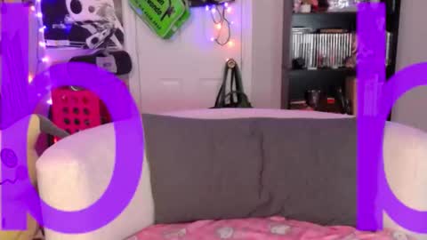 kiwi online show from November 2025 05:06:02 AM