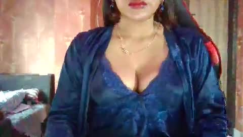 Nishu online show from September 2025 05:18:02 AM