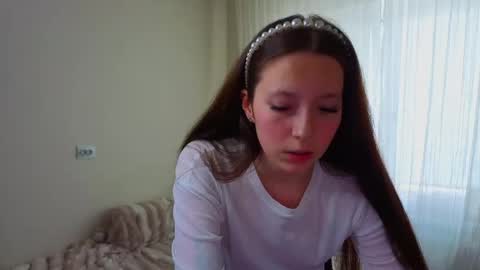 Snapshot of nivorelle chatting on May 2026 01:51:02 PM Polly 3 online show from May 2026 01:51:02 PM