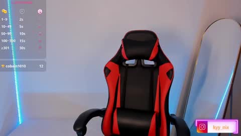 Nicki  online show from February 2025 06:32:02 AM