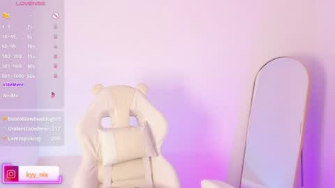 Snapshot of nix_kyy chatting on June 2026 05:12:01 AM Nicki online show from June 2026 05:12:01 AM
