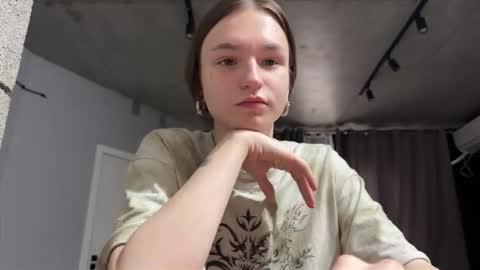 Tears Lora online show from September 2025 09:00:02 AM