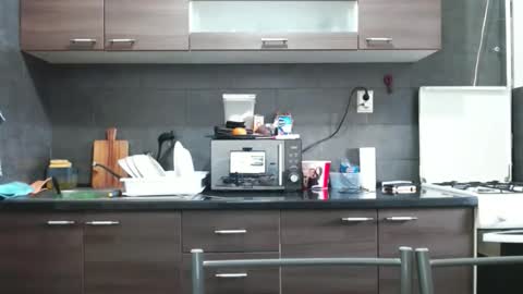 Snapshot of no_limit_coupl3 chatting on October 2025 05:52:01 AM no_limit_coupl3 online show from October 2025 05:52:01 AM