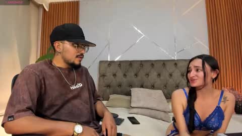 Snapshot of noa_n_luxy chatting on November 2025 04:01:01 AM noa_n_luxy online show from November 2025 04:01:01 AM