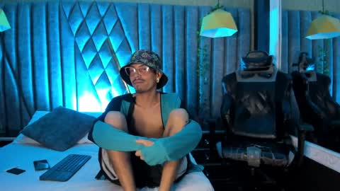 Noah online show from May 2026 04:09:02 AM