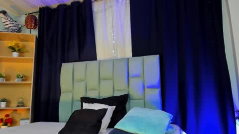 Snapshot of noah25_ chatting on October 2025 03:20:01 AM Noah online show from October 2025 03:20:01 AM