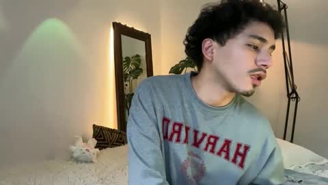 noah_and_steven online show from April 2026 06:25:01 PM