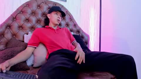 Noah Blake online show from October 2025 02:41:02 AM