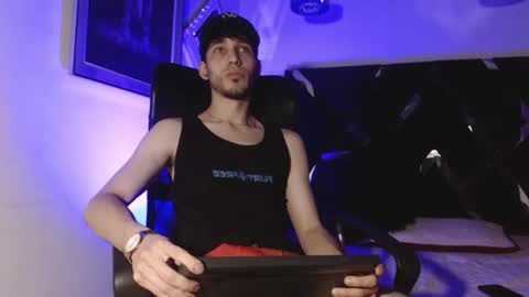 Noah Brigth online show from November 2025 03:07:01 AM