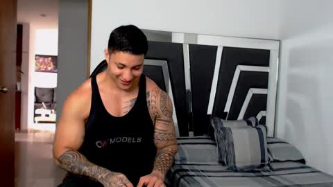 Noah Harris01 online show from February 2025 04:39:02 PM