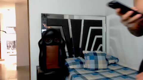 Noah Harris01 online show from November 2025 02:28:01 PM