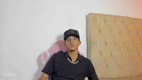 noah_jacksxn online show from May 2026 05:03:02 AM