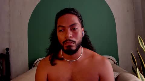 Noah online show from October 2025 08:18:01 PM