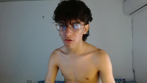 Snapshot of noah_millerx_ chatting on June 2026 05:09:02 AM noah online show from June 2026 05:09:02 AM