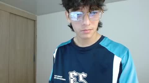 Snapshot of noah_millerx_ chatting on June 2026 10:23:02 PM noah online show from June 2026 10:23:02 PM