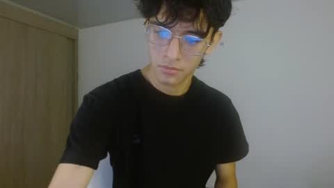 Snapshot of noah_millerx_ chatting on June 2026 08:34:01 PM noah online show from June 2026 08:34:01 PM