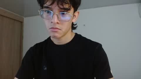 Snapshot of noah_millerx_ chatting on June 2026 09:28:02 PM noah online show from June 2026 09:28:02 PM