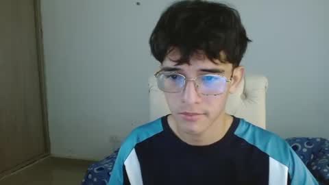 Snapshot of noah_millerx_ chatting on June 2026 08:54:01 PM noah online show from June 2026 08:54:01 PM