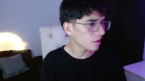 Snapshot of noah_millerx_ chatting on July 2026 09:32:01 PM noah online show from July 2026 09:32:01 PM