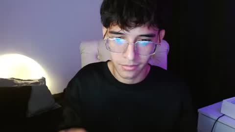 Snapshot of noah_millerx_ chatting on July 2026 09:43:01 PM noah online show from July 2026 09:43:01 PM