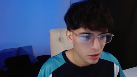 Snapshot of noah_millerx_ chatting on July 2026 06:54:01 PM noah online show from July 2026 06:54:01 PM