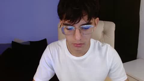Snapshot of noah_millerx_ chatting on July 2026 08:22:01 PM noah online show from July 2026 08:22:01 PM