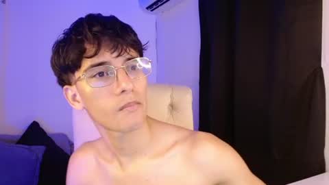 Snapshot of noah_millerx_ chatting on July 2026 02:05:17 AM noah online show from July 2026 02:05:17 AM