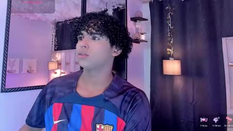 noah_smith04 online show from November 2025 12:20:01 PM