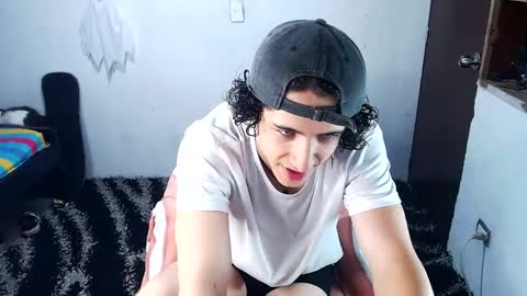 Snapshot of noah_sokolov_ chatting on June 2026 10:15:01 PM Kervs online show from June 2026 10:15:01 PM