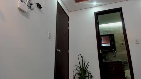 LIAM- noah online show from September 2025 12:05:01 PM