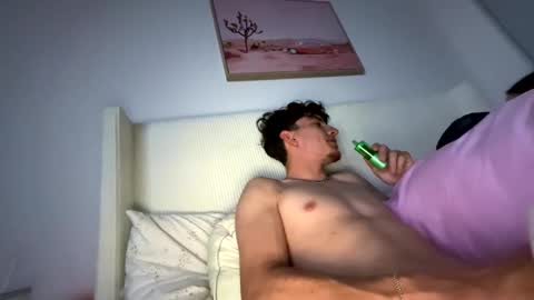 noahlynx online show from April 2026 06:52:01 AM