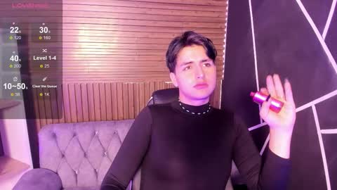 Snapshot of noahwolff_1 chatting on February 2026 05:06:02 AM Noah Wolf online show from February 2026 05:06:02 AM