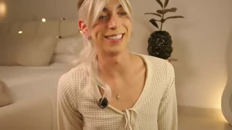 Samantha online show from April 2026 01:54:01 AM